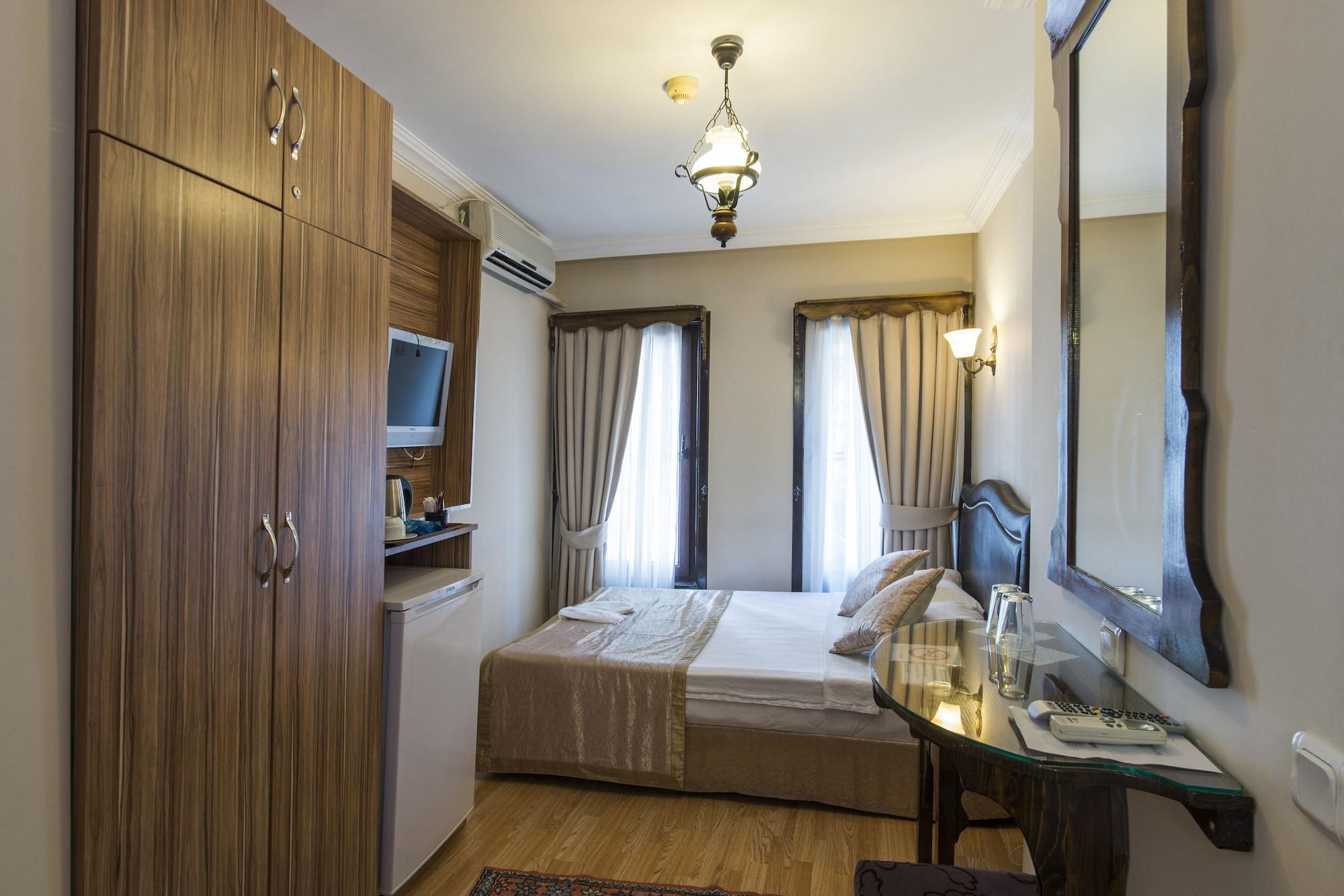 Naz Wooden House Inn Стамбул Экстерьер фото