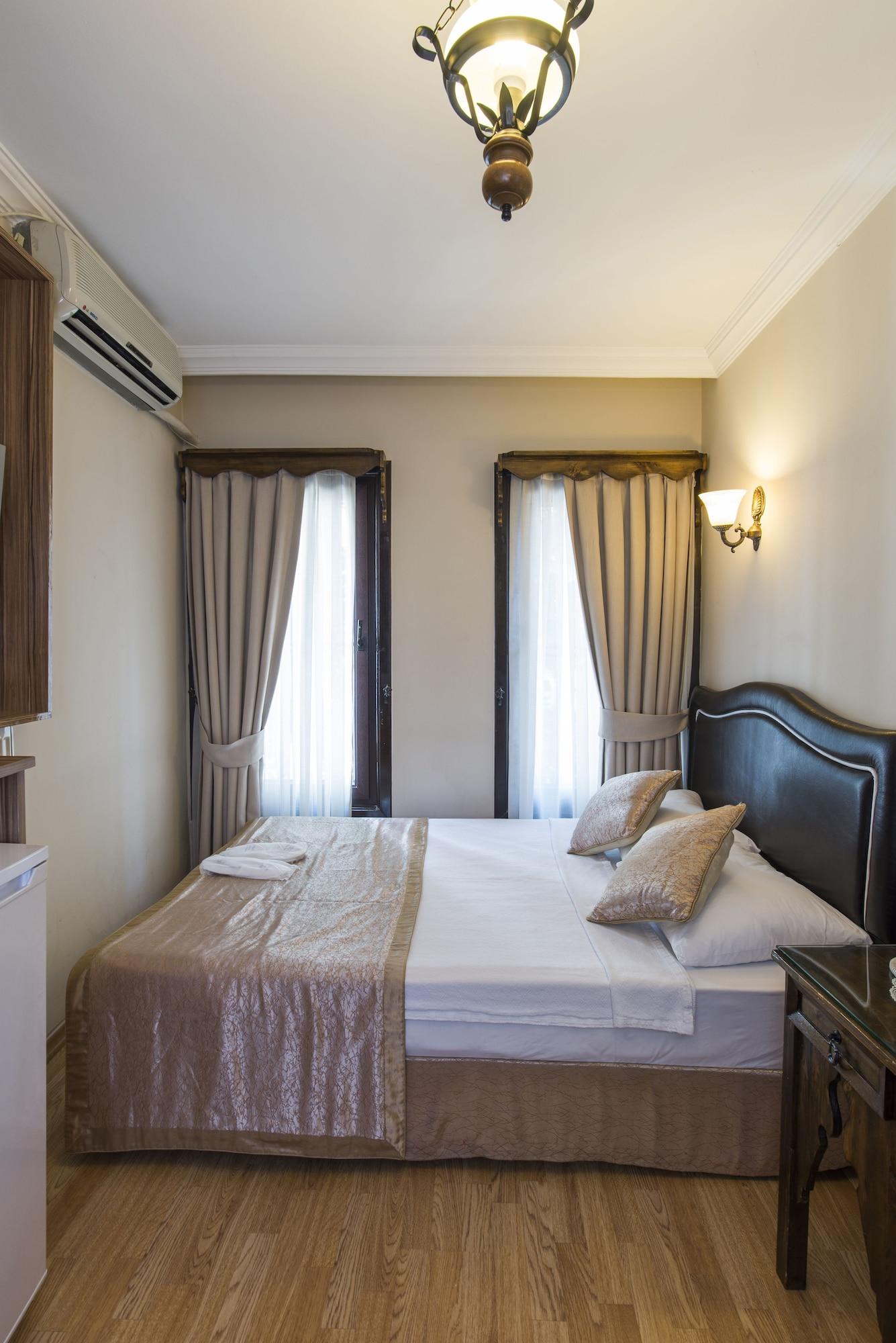 Naz Wooden House Inn Стамбул Экстерьер фото