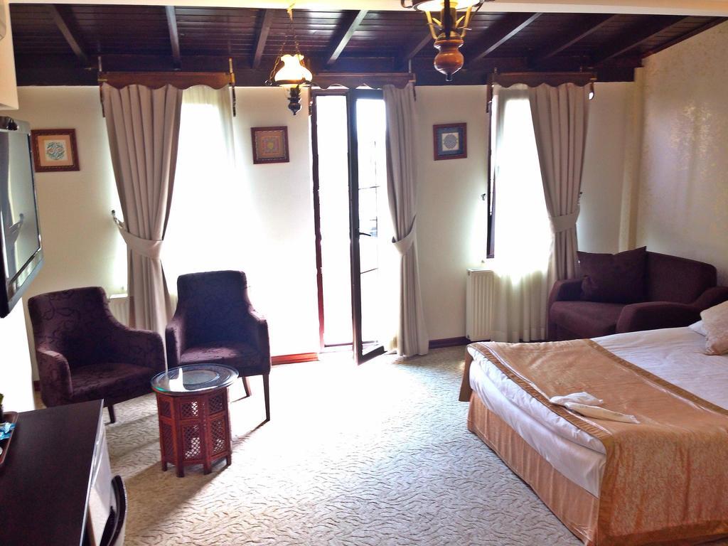 Naz Wooden House Inn Стамбул Экстерьер фото