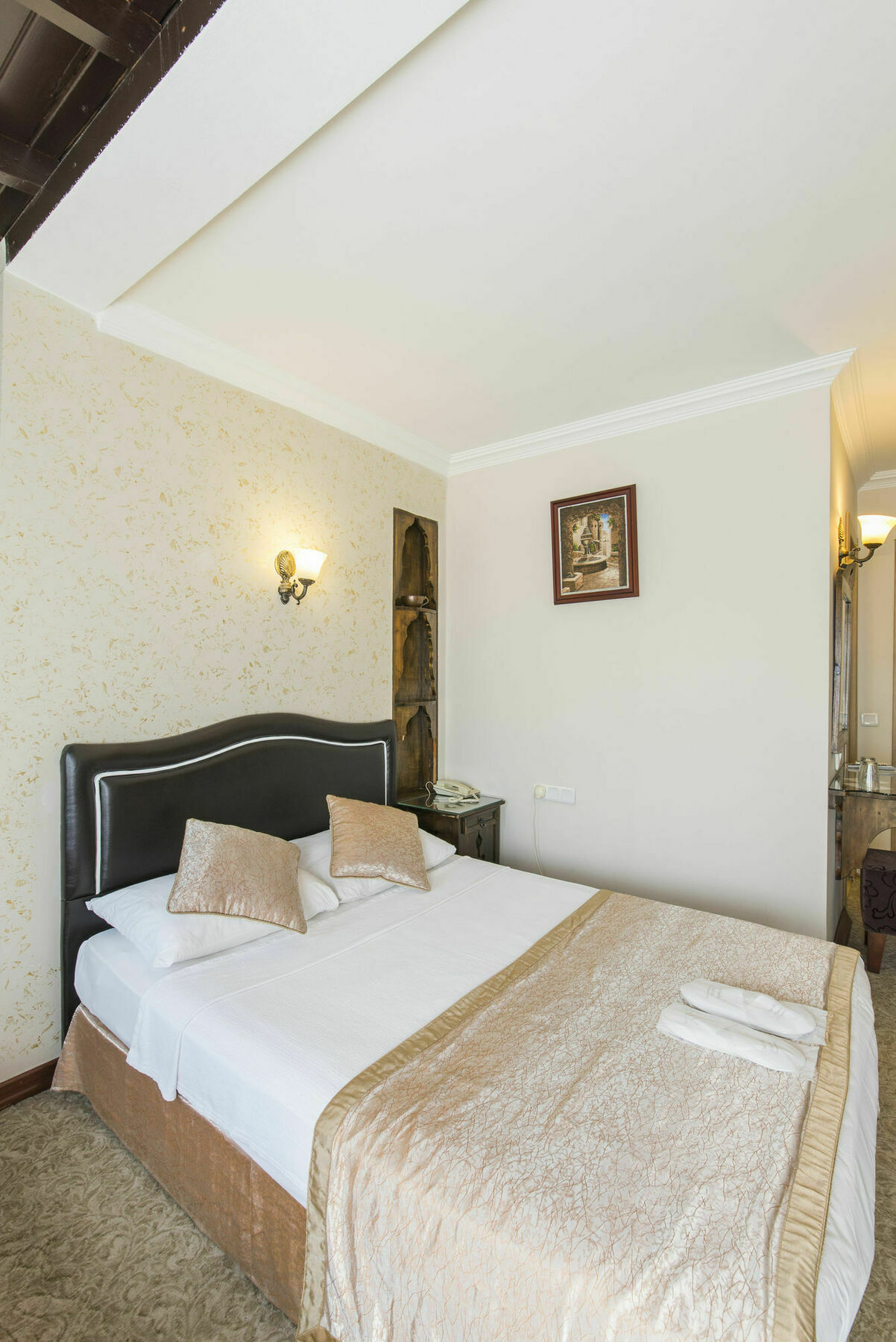 Naz Wooden House Inn Стамбул Экстерьер фото