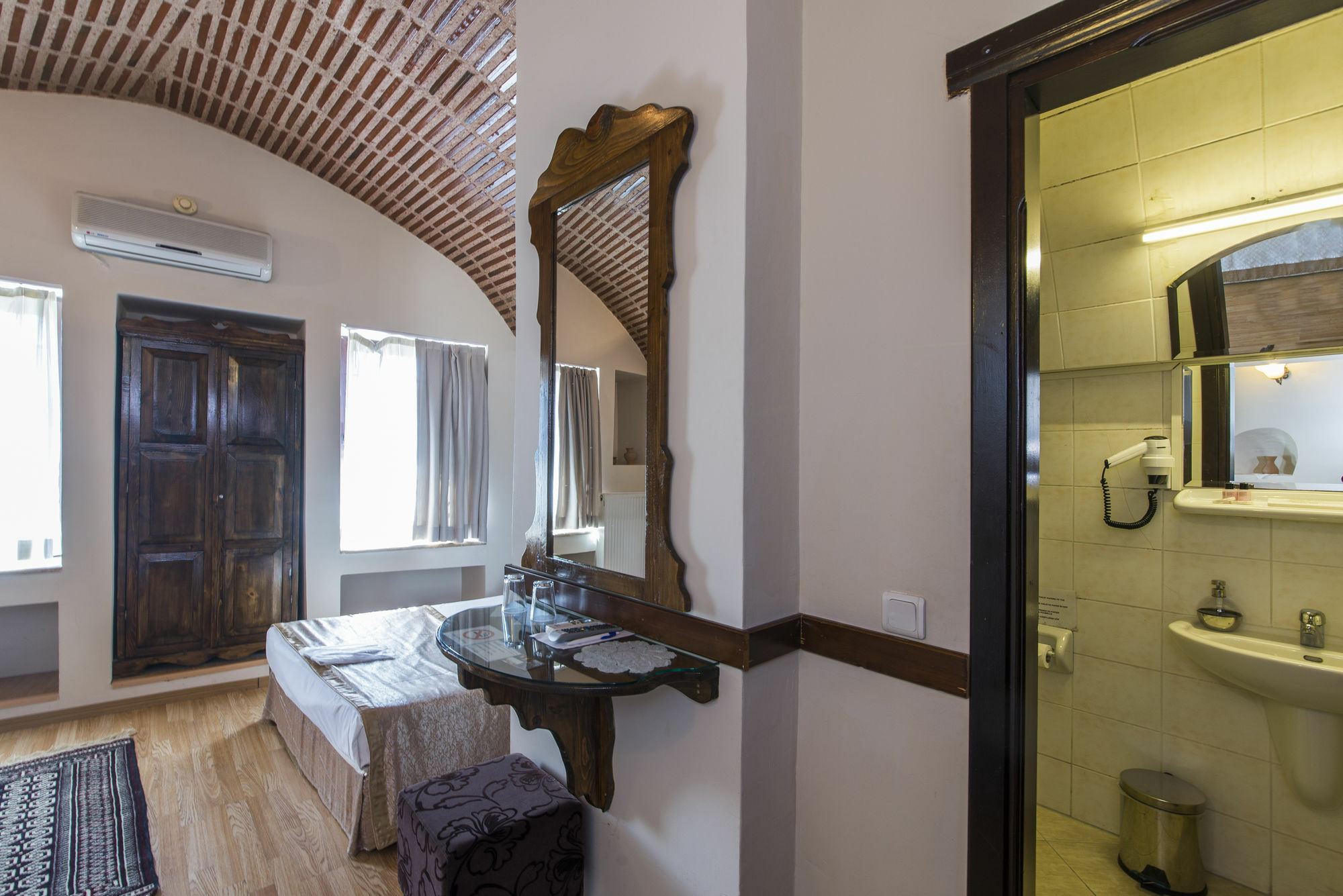 Naz Wooden House Inn Стамбул Экстерьер фото